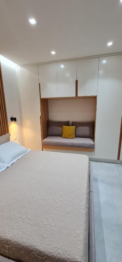 Luxurious Apartament Apartment Саранде Екстериор снимка